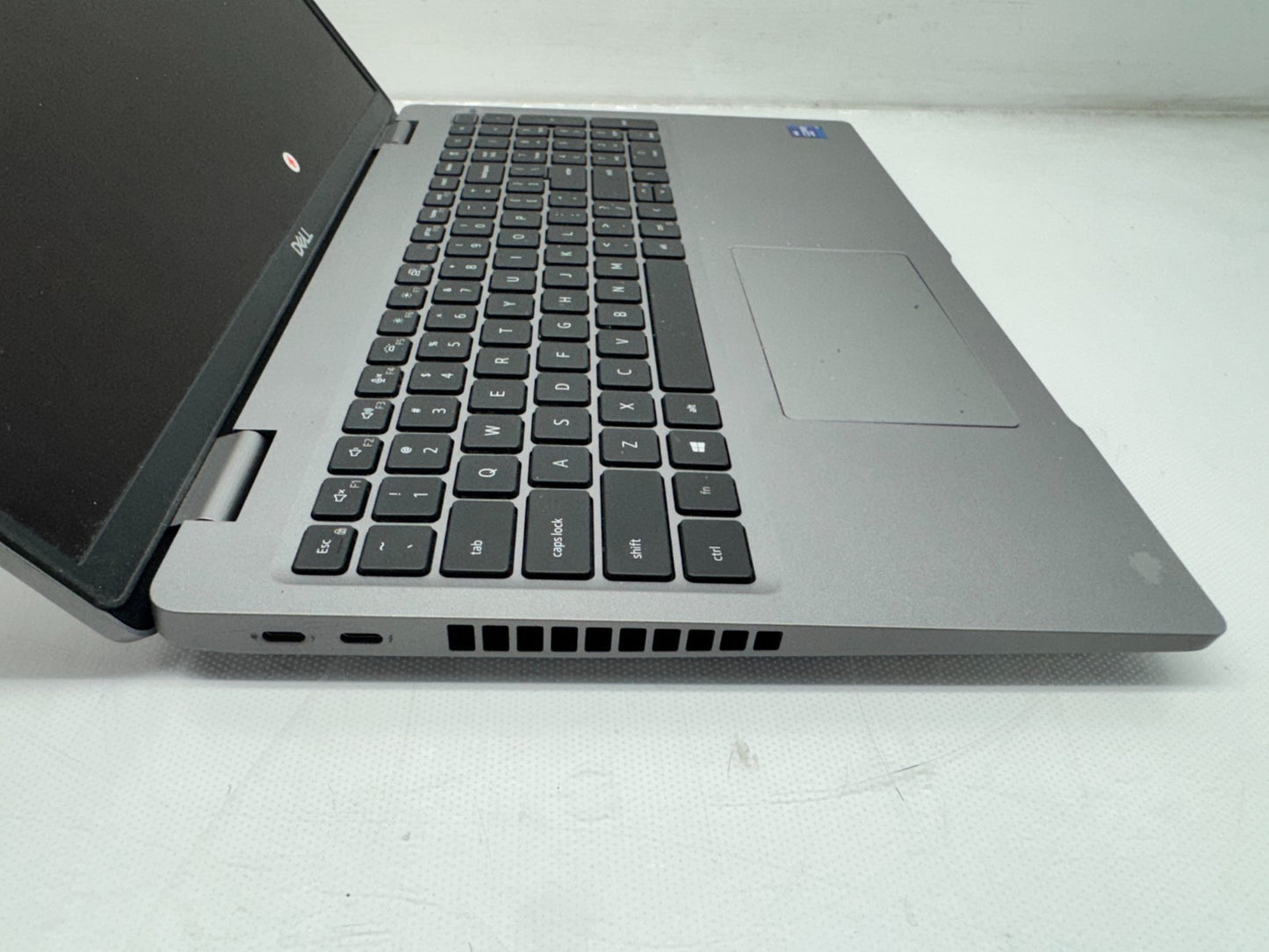 Dell Latitude 5520 15.6" Touch Laptop i7-1185G7@3.0GHz 16G 256G MX450 W/AC *READ