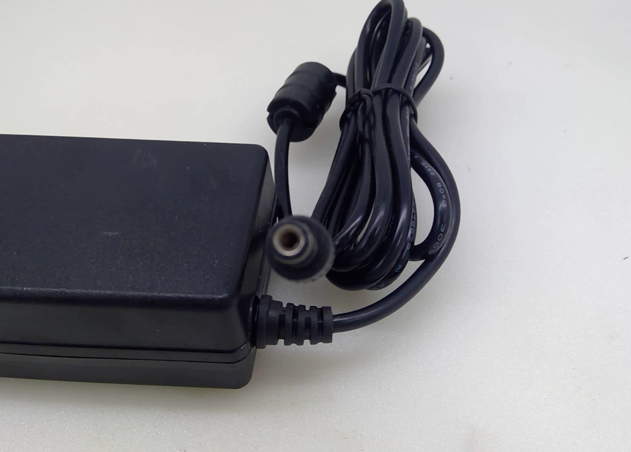W&T W&T-AD36W059350F AC/DC  Power Adapter 5.9V DC 3.5A 20.65W  w/Power Cord