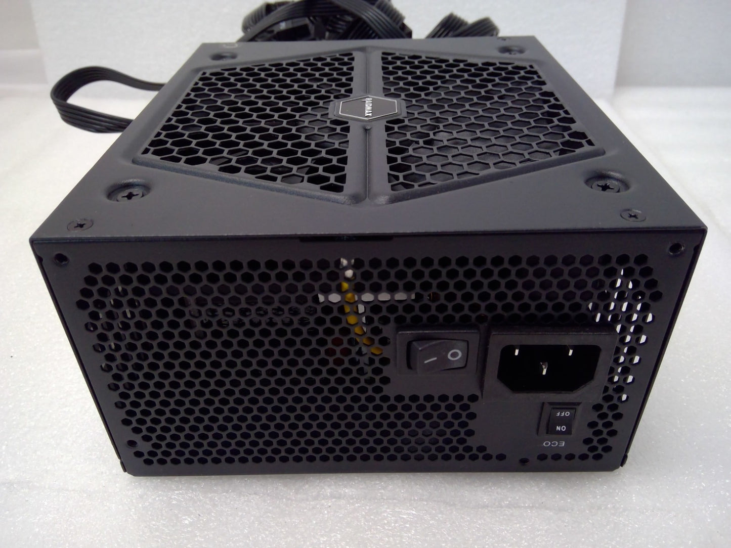 Raidmax RX-1000AE 1000W 80 Plus Gold semi-modular ATX Power Supply