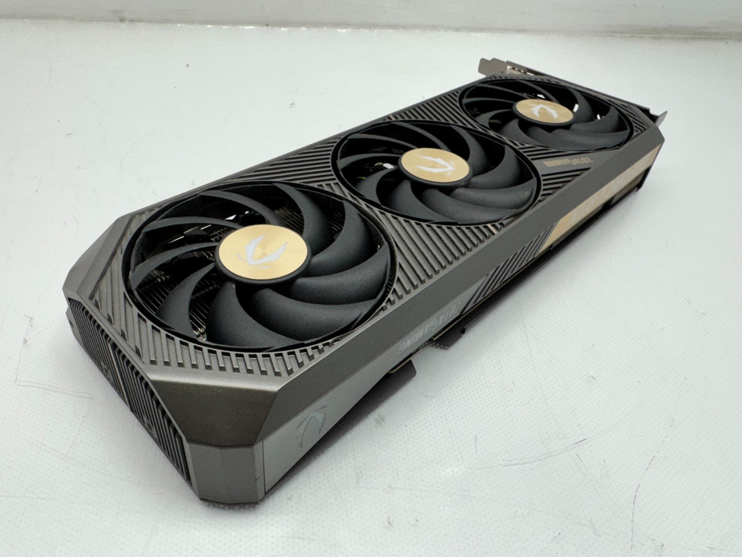 ZOTAC GAMING GeForce RTX 5070 Ti SOLID SFF OC 16GB GDDR7
