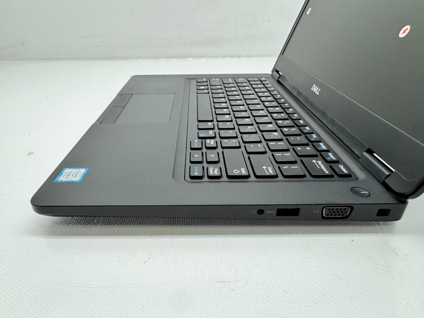 Dell Latitude 5490 14" FHD i7-7600U@2.80GHz 16G RAM 256GB SSD Win11 *READ