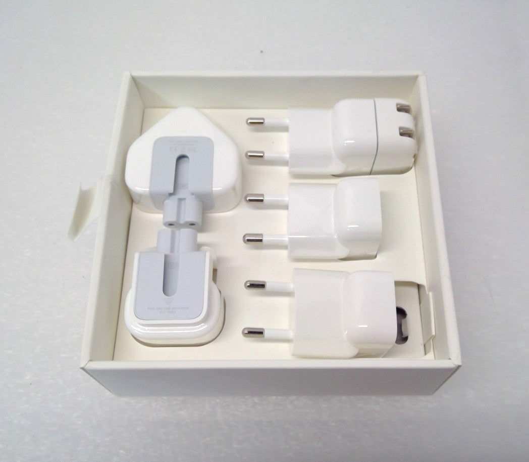 Apple World Travel Adapter Kit MD837AM/A White *Missing China(CHN) Plug* Read