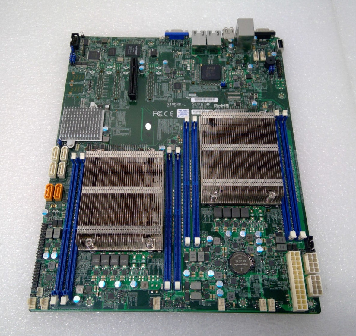 Supermicro X10DRD-L E-ATX dual-LGA 2011 DDR4 server motherboard with heatsink