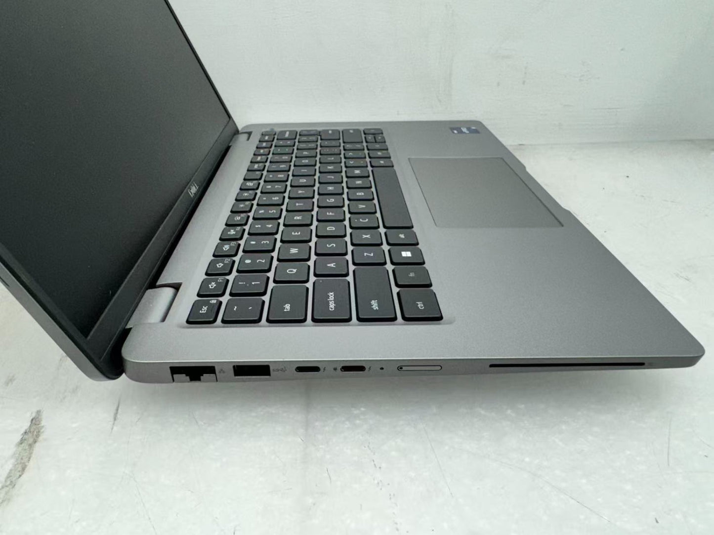 Dell Latitude 5440 LT Intel FHD i5-1345U@1.6GHz 16G 256G Windows 11 NoAC READ