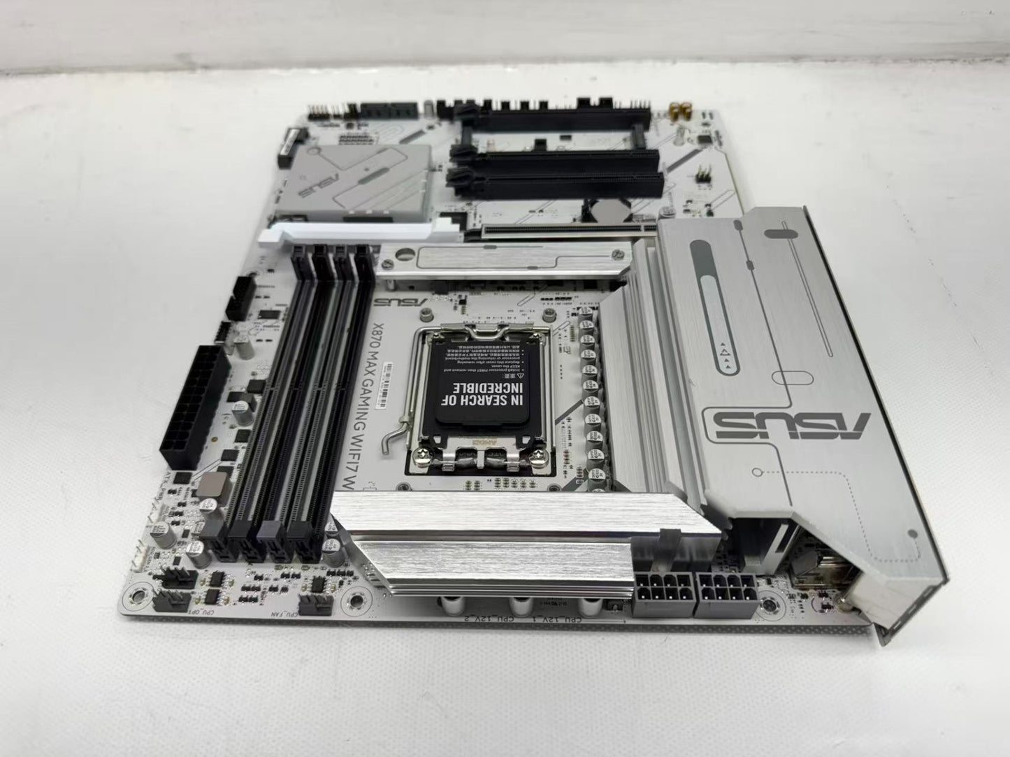 ASUS X870 MAX GAMING WIFI7 W Motherboard AMD AM5 DDR5