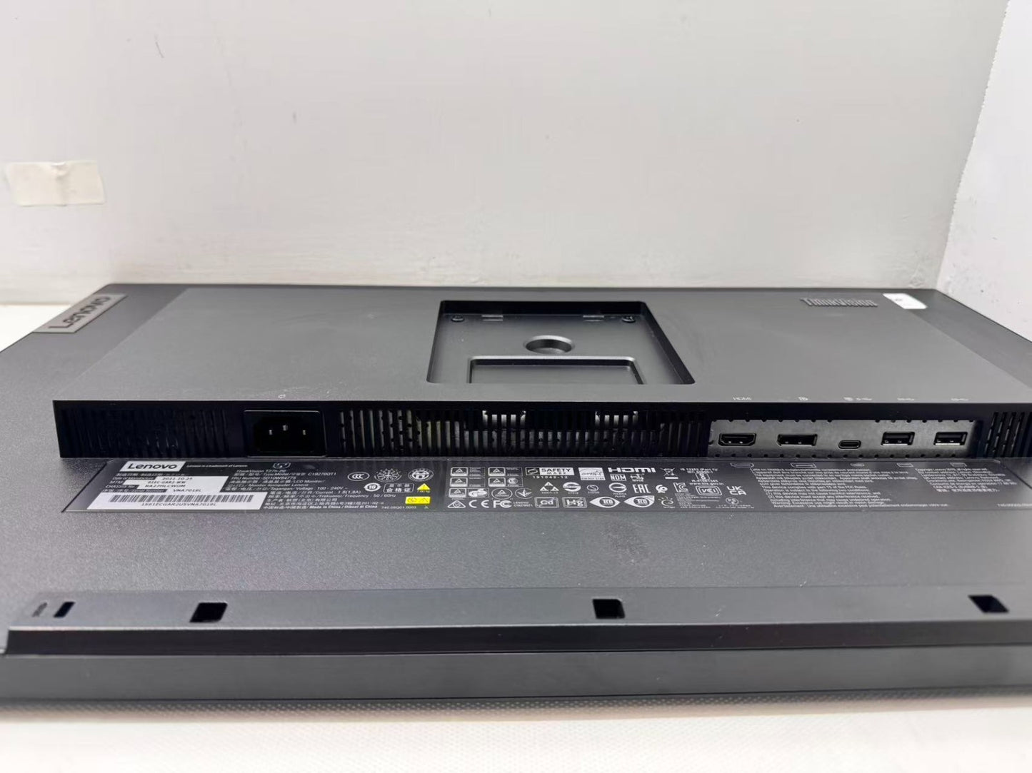 Lot of 2 Lenovo T27h-20 2K 27" Monitor & 2 Monitor stand (No Screws)