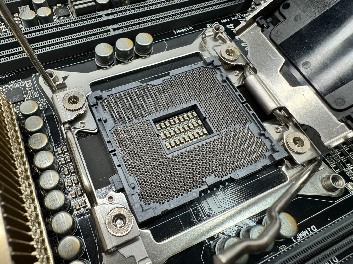 Asus Z10PE-D8 WS High Expandable EEB Power Motherboard