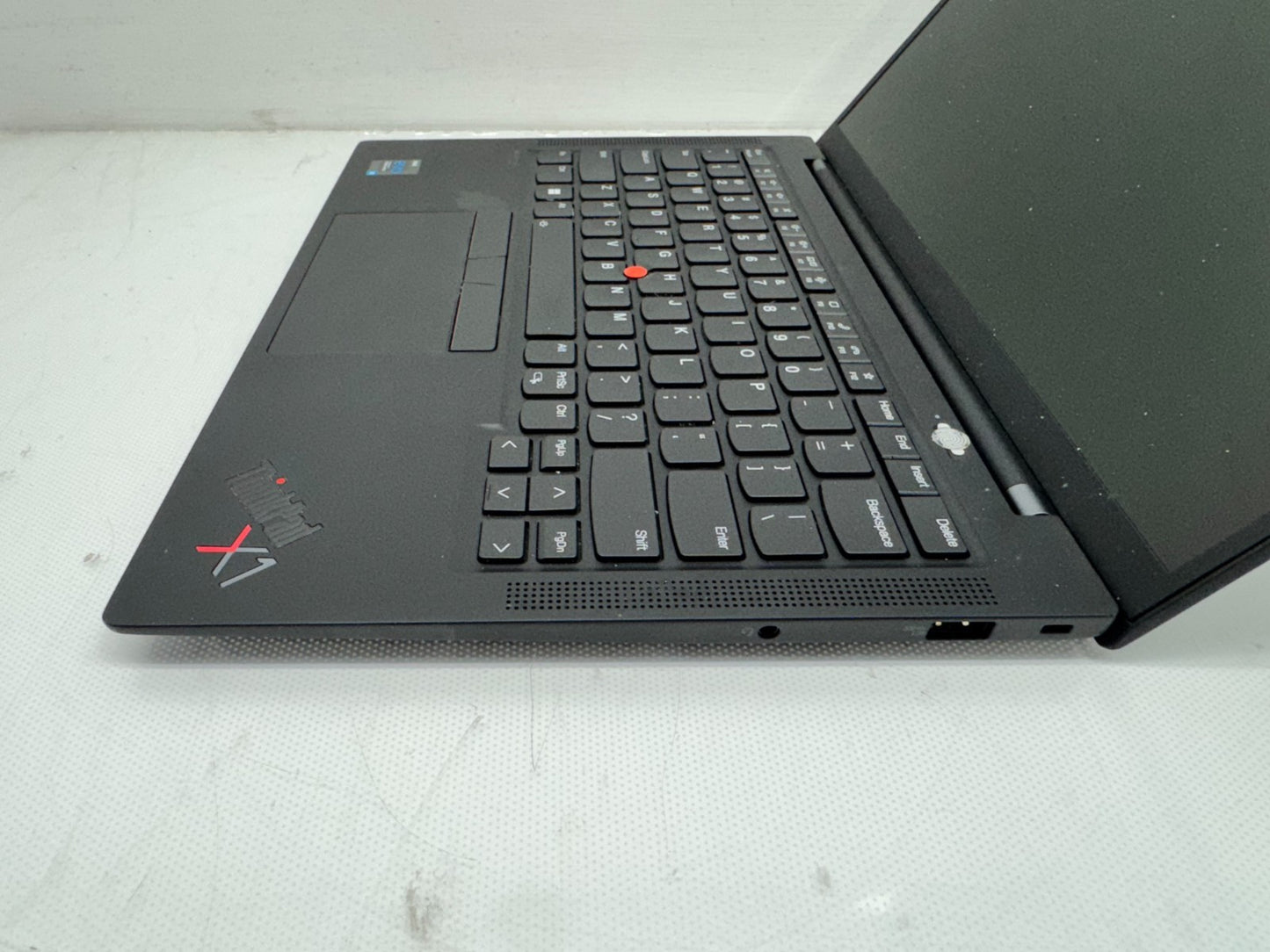 Lenovo ThinkPad X1 Carbon Gen 9 i5-1145G7@2.6GHz 16G RAM No SSD Locked*Read*
