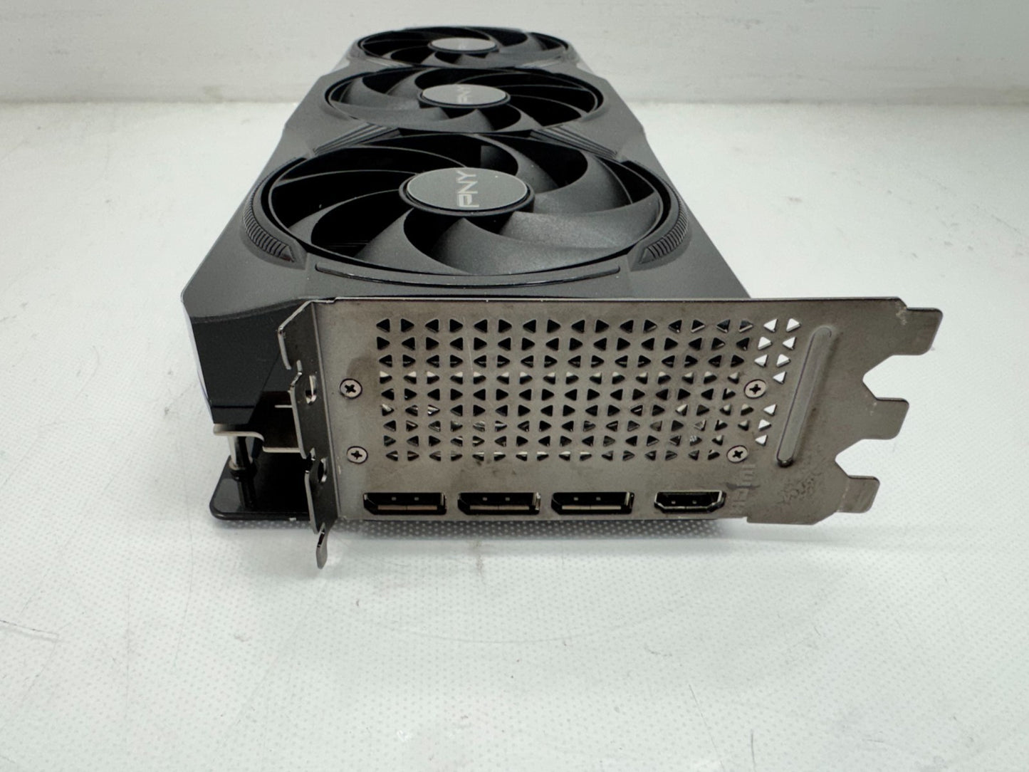 PNY GeForce RTX 5080 ARGB 16GB OC GDDR7 Triple Fan Graphics Card *READ*