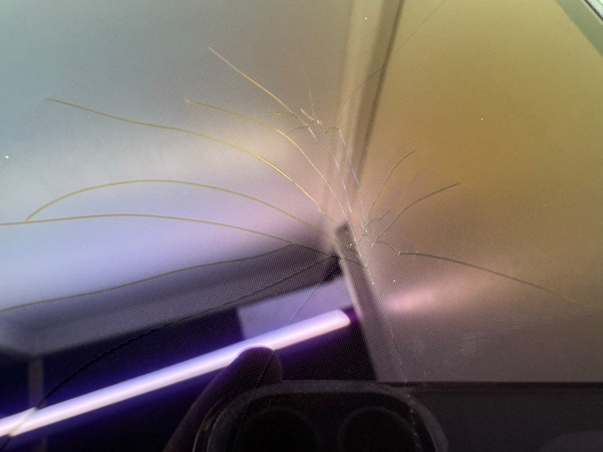 *For Parts* ASUS ROG Strix OLED XG27AQDMGR Screen cracked