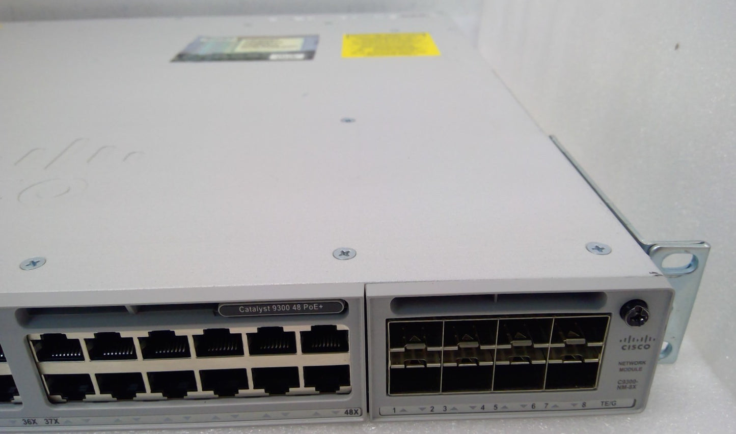Cisco C9300-48P-A 48-Port PoE+ Ethernet Network Switch W/MODULE W/PSU *READ*