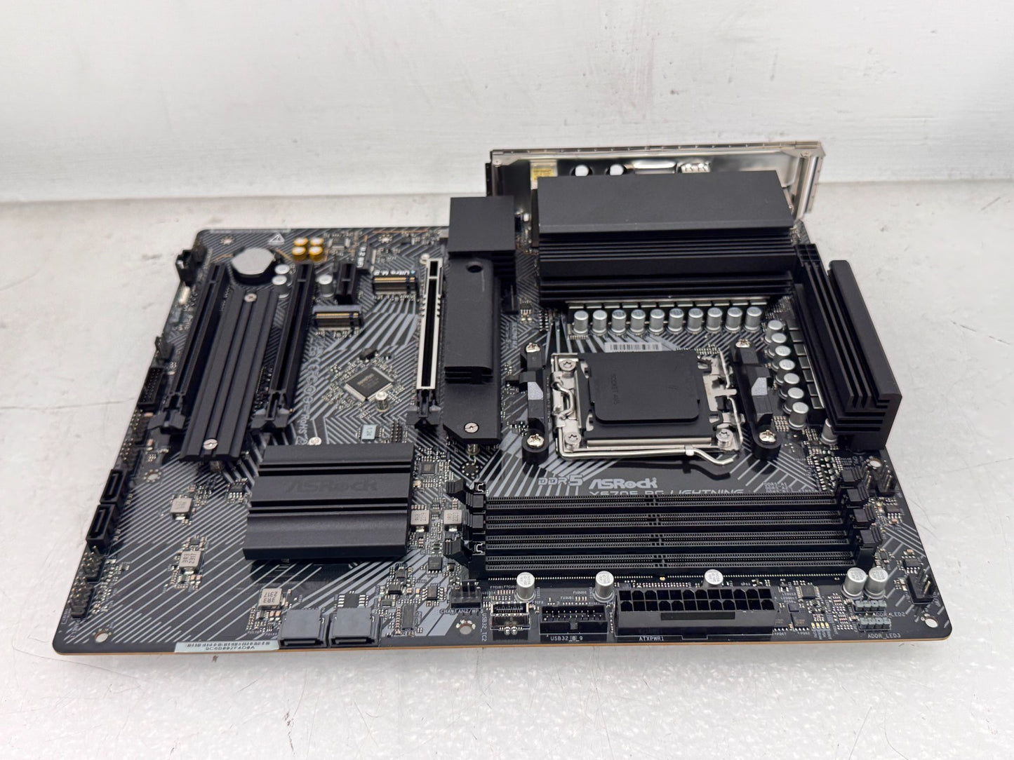 ASROCK X670E PG Lightning AM5 DDR5 PCIE 5.0 ATX Motherboard