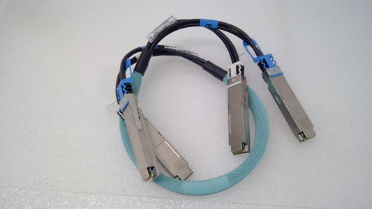 Amphenol 2X400G 2OSFP to 2X400G OSFP DAC Breakout Cable 1.1M 1029144