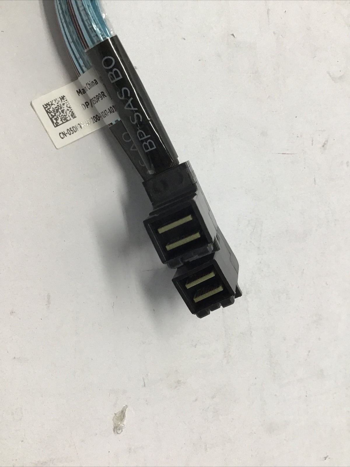 05DP9R Dell PowerEdge R630 SAS To Dual Mini SAS HD Cable