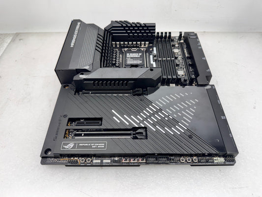 For Parts ROG Maximus Z790 EXTREME motherboard *Not working*