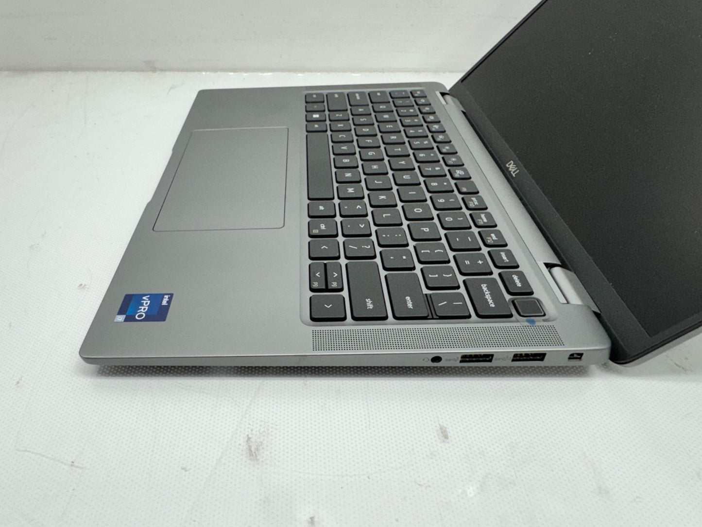 Dell Latitude 7440 Intel i7-1365U@1.8Ghz 32GB RAM 256G SSD Windows 11 *READ*