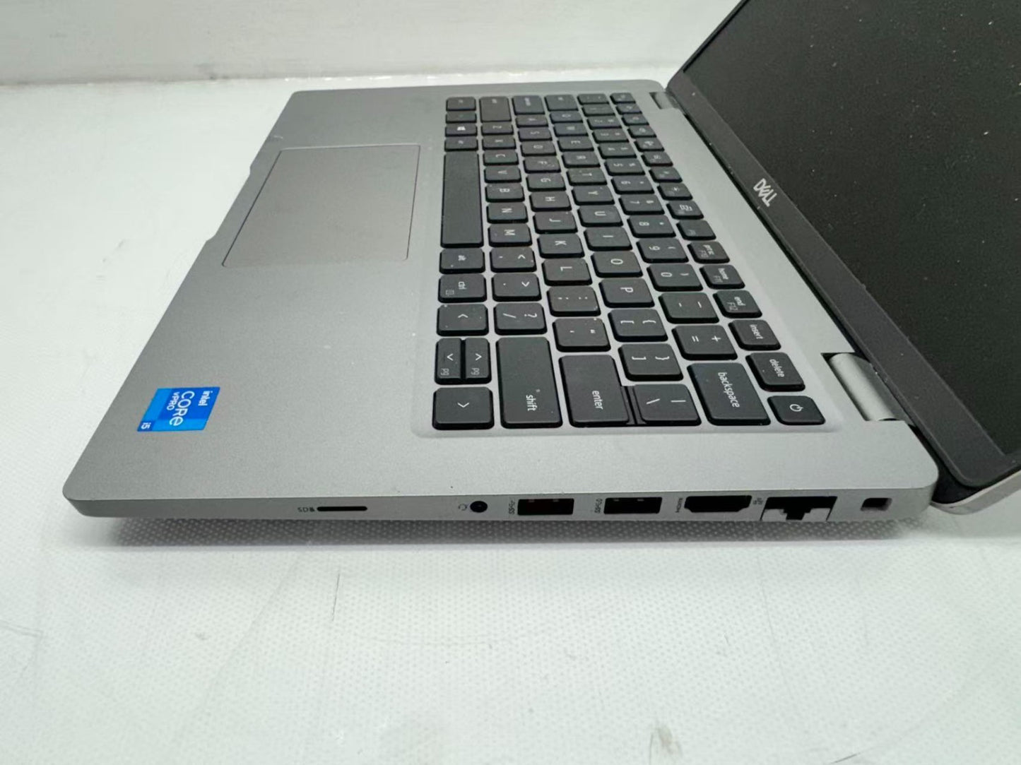 Dell Latitude 5420 1366 x 768 i5-1145G7@2.4GHz 16G 256G SSD W/AC Win 11 *Read*