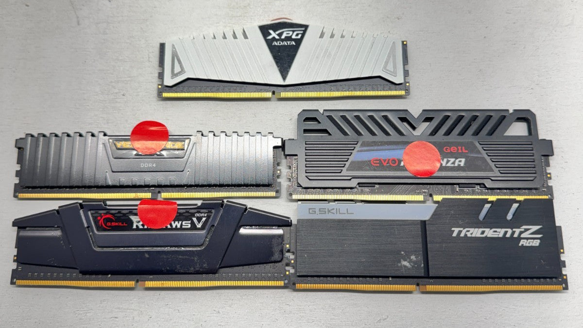 *For Parts**Lot of 5* MIX DDR4 8GB RAM G.SKILL/GEIL/XPG/CORSAIR NOT WORKING