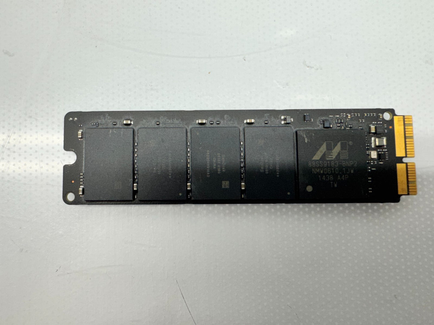 lot of 2 Apple 128GB SSD for Macbook model MZ-JPV128R/0A2 SD6PQ4M-128G-1021*READ