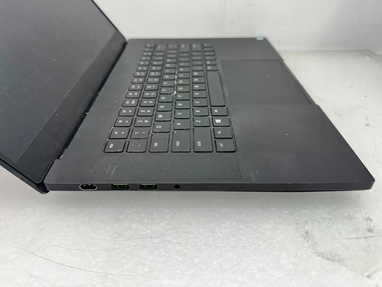 Razer Blade 15 Intel i7-9750H@2.6GHz 16GB 256GB RTX 2070 No Battery *READ*
