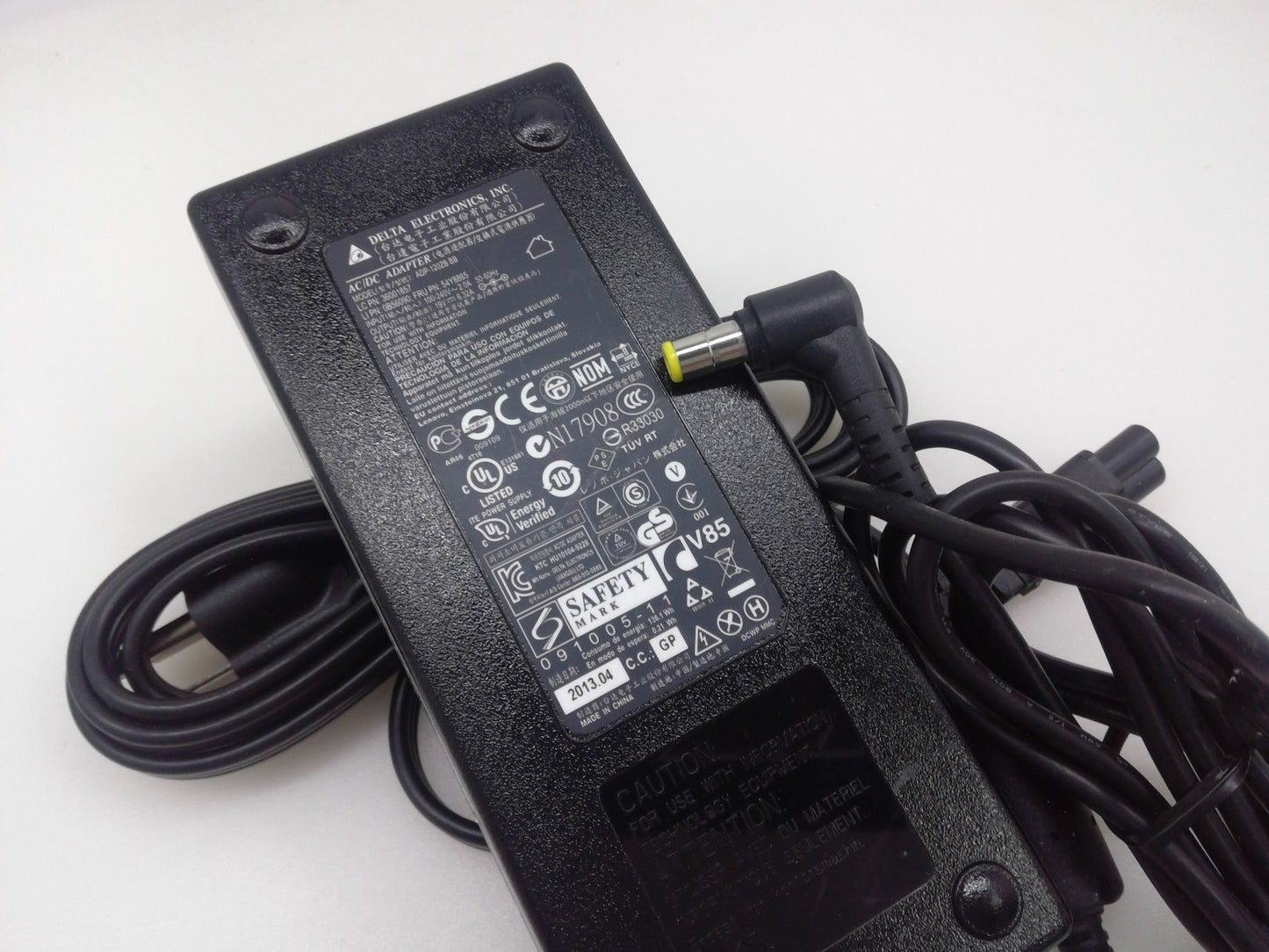 Genuine Delta ADP-120ZB BB AC/DC Adapter Power Supply 19V 6.32A Tip 6.5mm