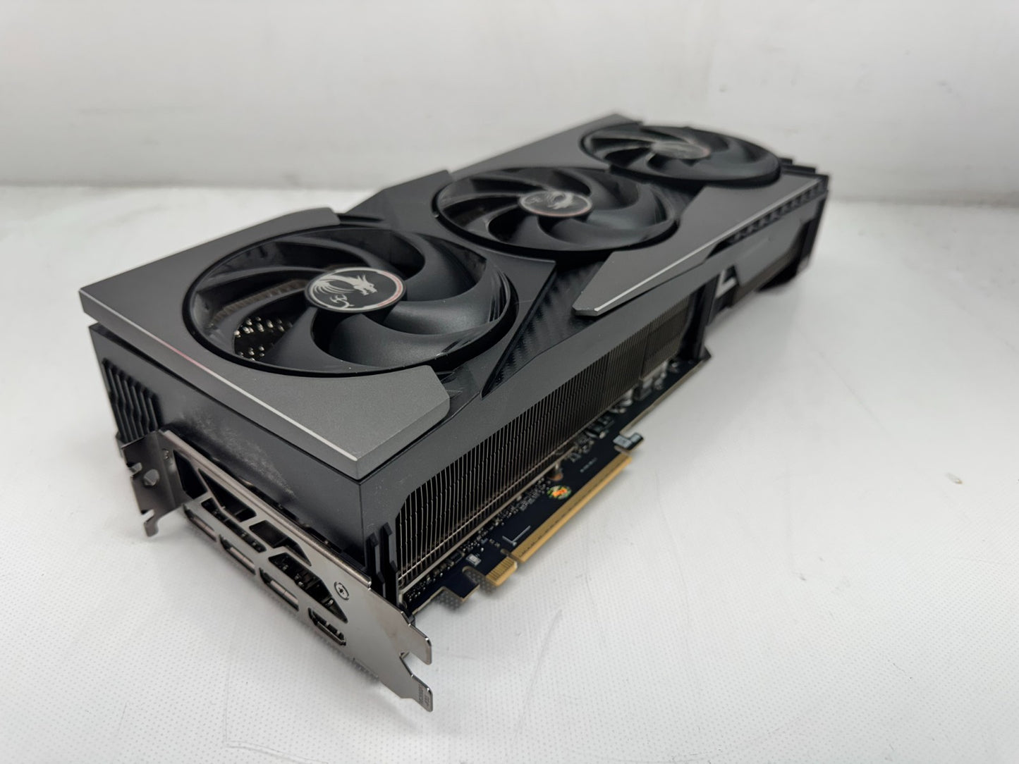 MSI GeForce RTX 5090 32GB GAMING TRIO GDDR7 Graphics Card Tested