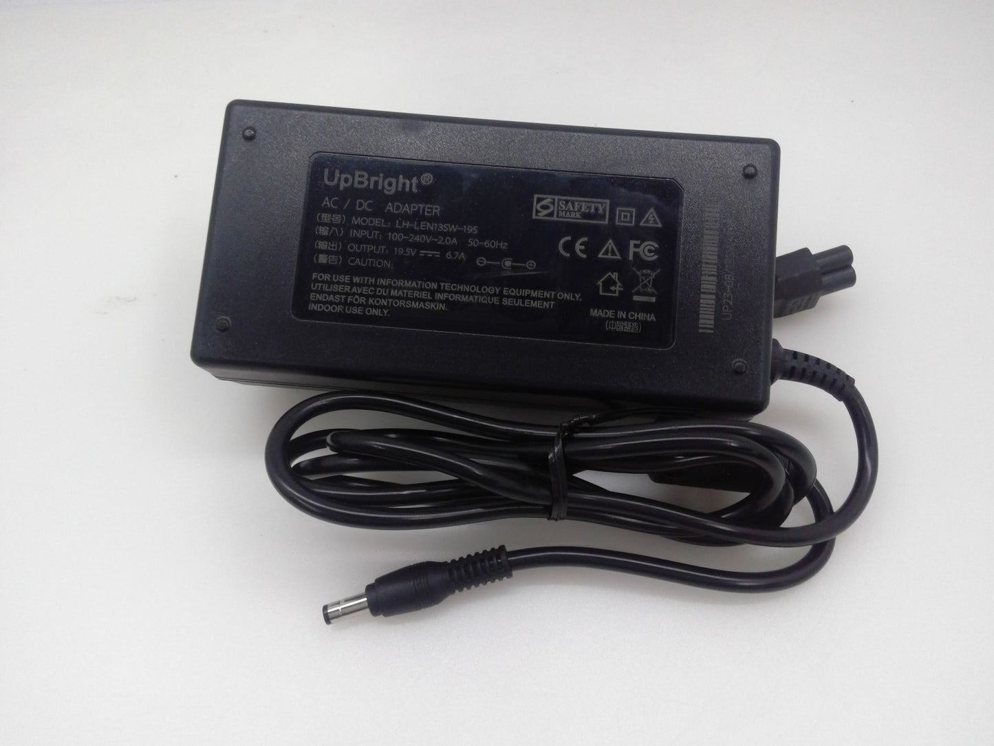 UpBright 135W AC Adapter 19.5V 6.7A Laptop Power Supply LH-LEN135W-195 5.5*2.5mm