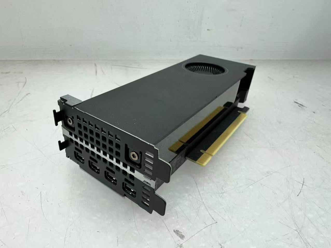 NVIDIA RTX 2000 Ada Generation 16GB GDDR6 900-5G192-0340-001