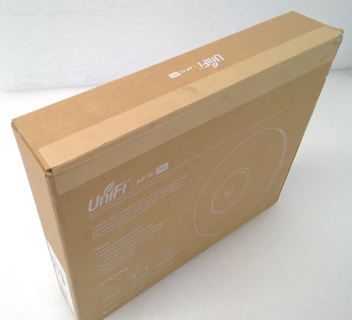 NEW Ubiquiti Unifi AP AC PRO (UAP-AC-PRO) 802.3AF PoE Wireless Access Point