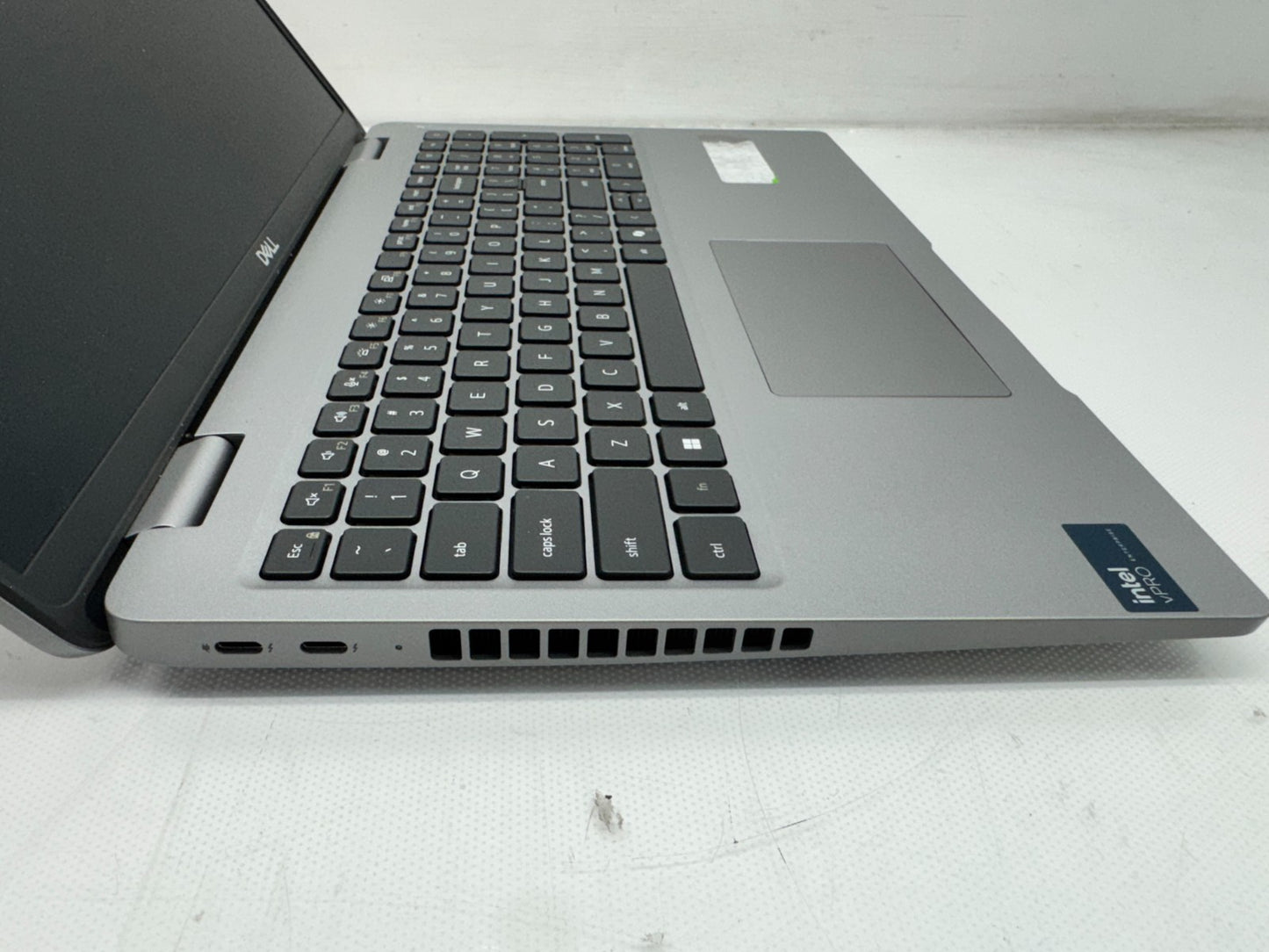 Dell Latitude 5550 Ultra 7 165U @1.70GHz 16GB 256GB Missing Battery W/AC *READ*