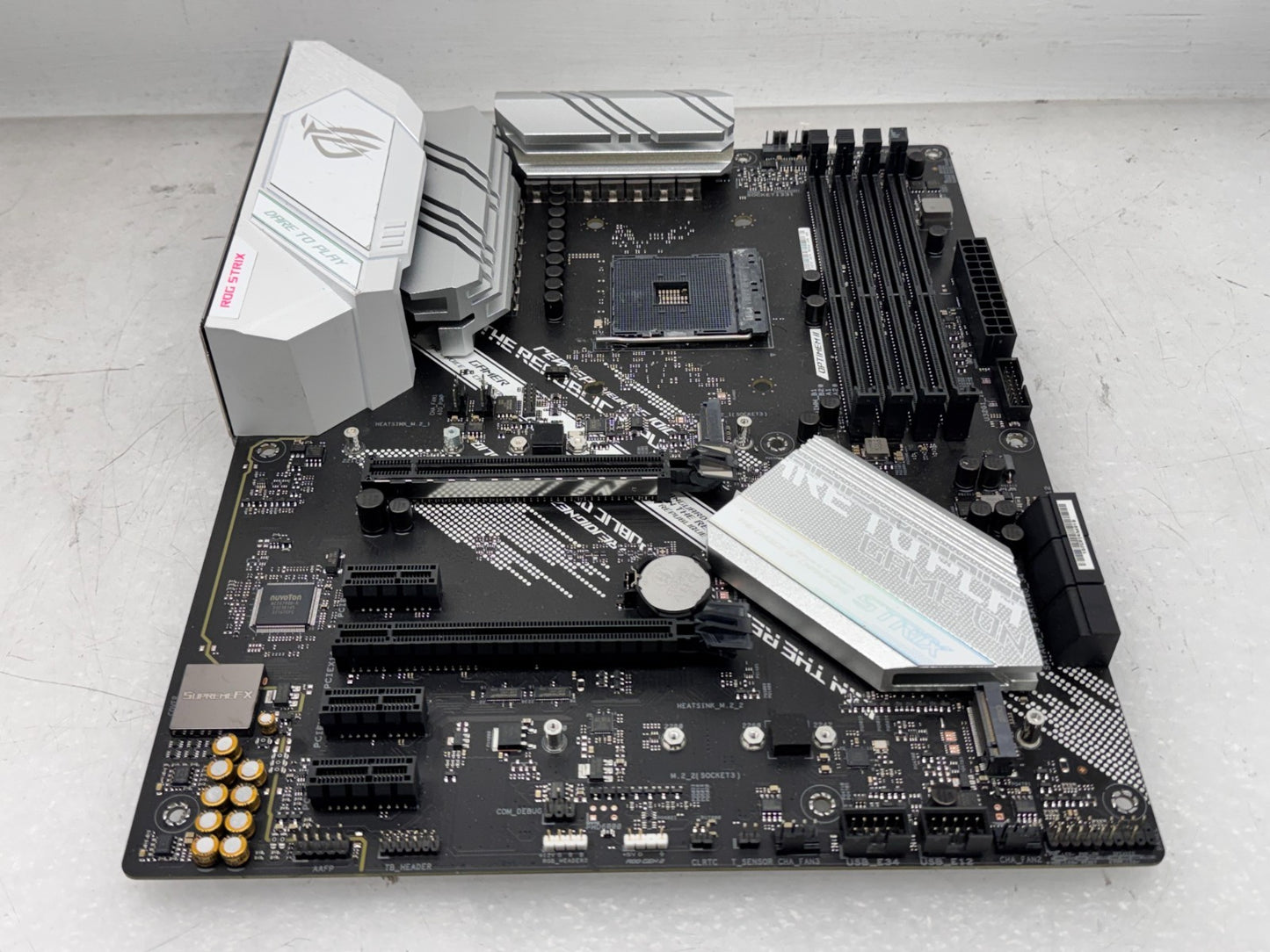 ASUS ROG STRIX B550-A GAMING AM4 DDR4 ATX motherboard