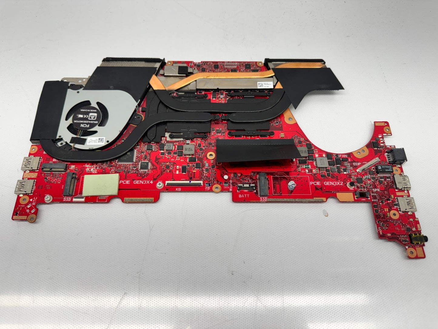 *For Parts* ASUS GA502IV-PH96 Ryzen 9 4900HS 16GB RAM RTX 2060 Max-Q motherboard