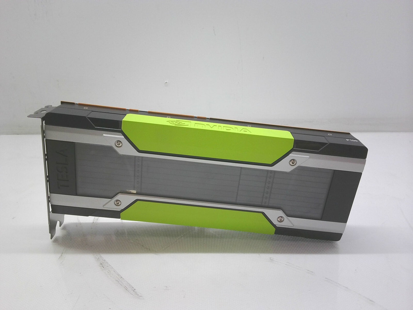Nvidia Tesla P100 16GB 900-2H400-0000-000 HBM2  4096 bit PCI-E x16