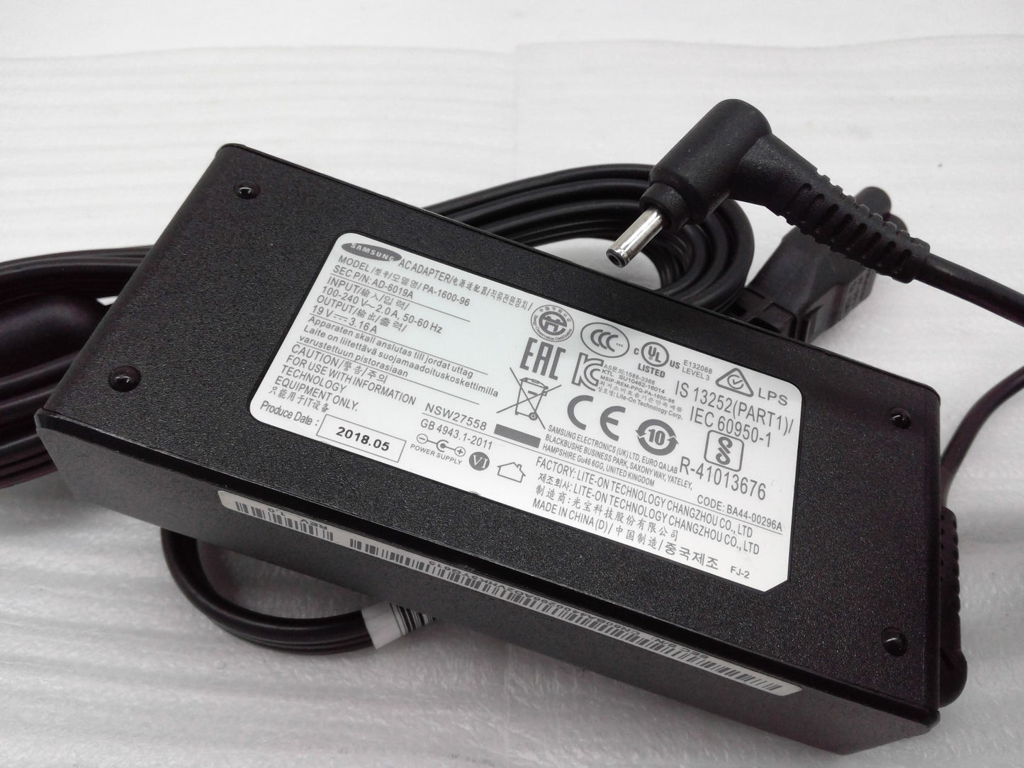 OEM For Samsung Notebook 9 Pro NP940X5N-X02US 60W 19V 3.16A PA-1600-96 3.0X1.1mm