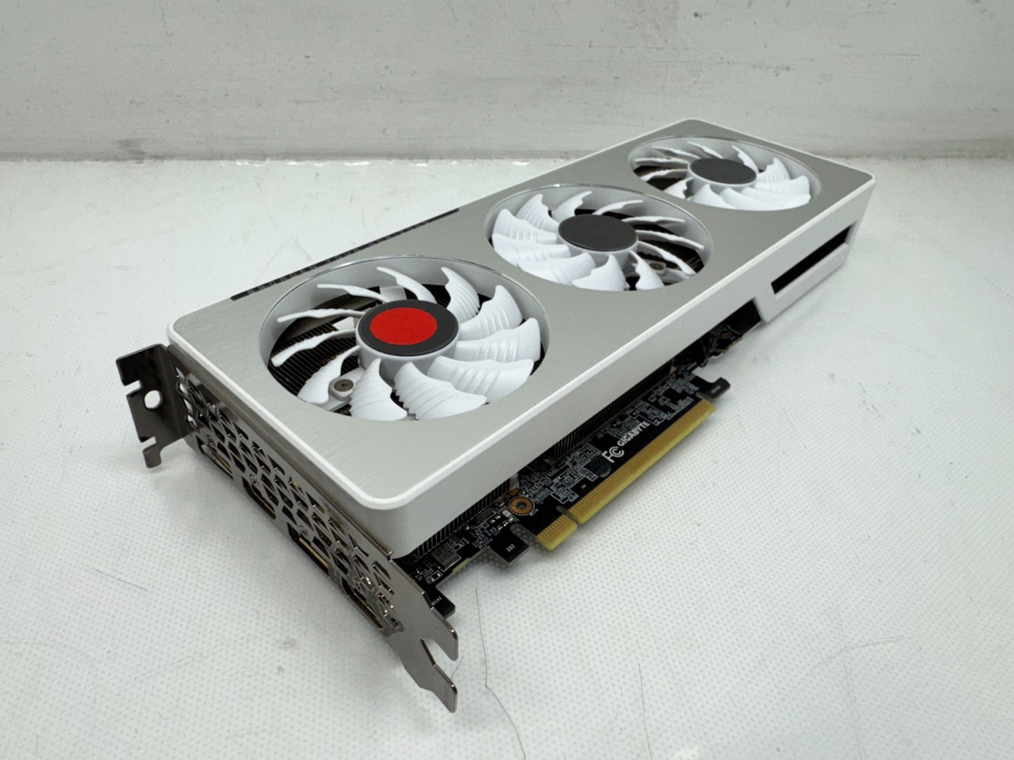 *As is* GIGABYTERTX 3060 VISION OC 8GB GDDR6 GV-N3060VISION OC-12GD*not working*