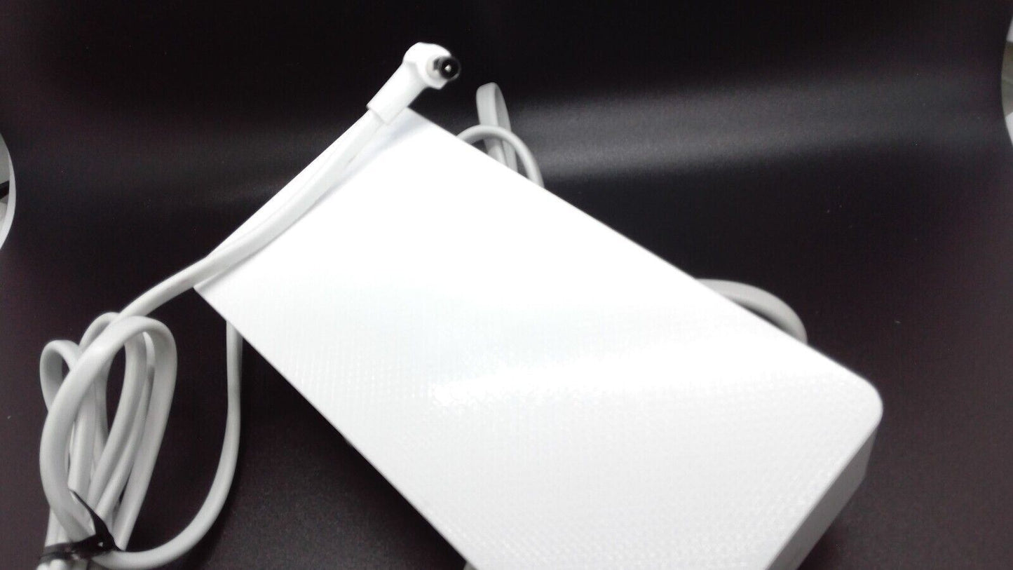 Genuine Samsung Monitor  TV20V 7A AC/DC Adapter Power Supply A14020_BPNW White