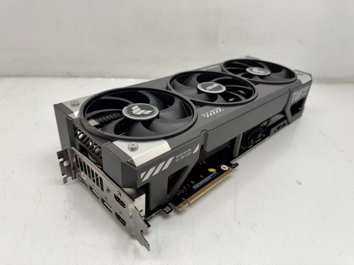 ASUS TUF GeForce RTX 5080 16GB GDDR7 TUF-RTX5080-O16G-GAMING *Read*