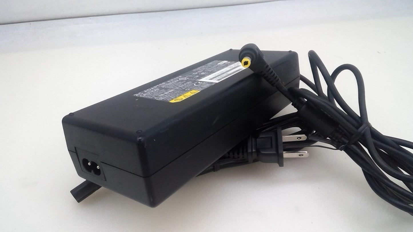 Genuine Fujitsu SEC165P2-19.0 150W 19V 7.9A AC Adapter 5.5*2.5mm Power Supply
