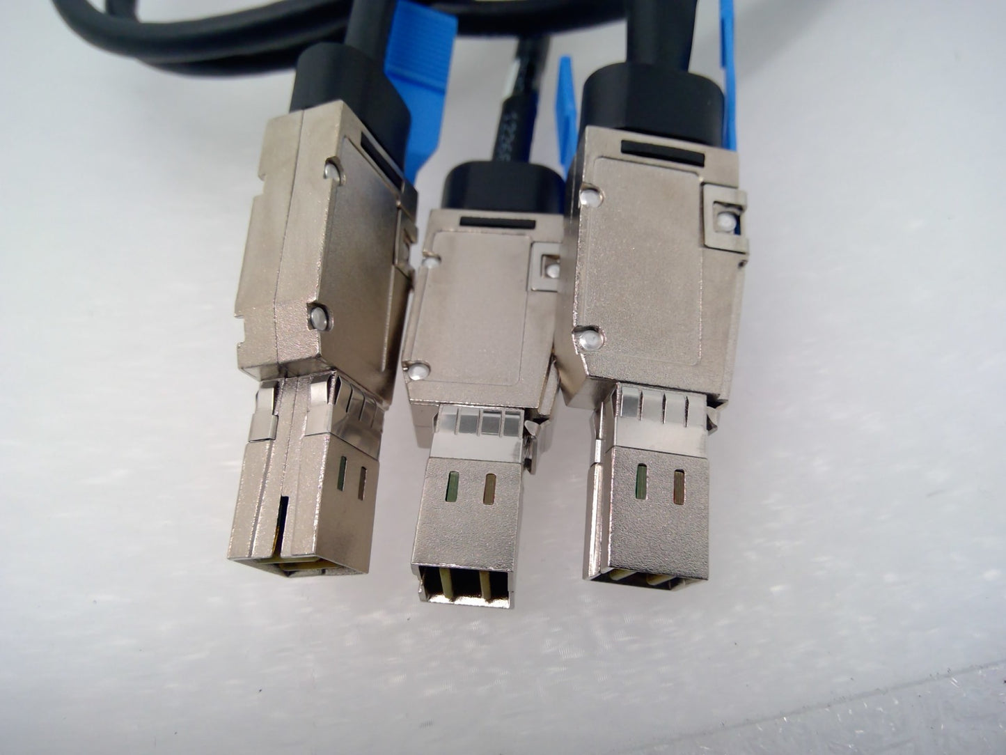 Lenoni HIgh Speed Cable SFF-8643 Splitter 1-to-2 300-10126-01 28AWG CL2 2M