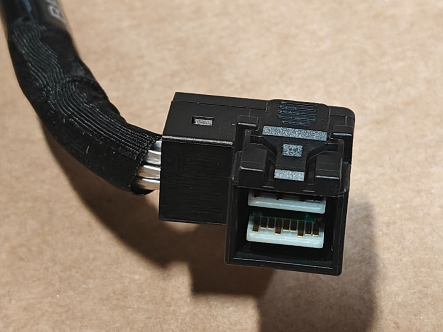 0674FN 674FN Dell PowerEdge R740 R740xd Server 4 Dell Mini-SAS HD data cable