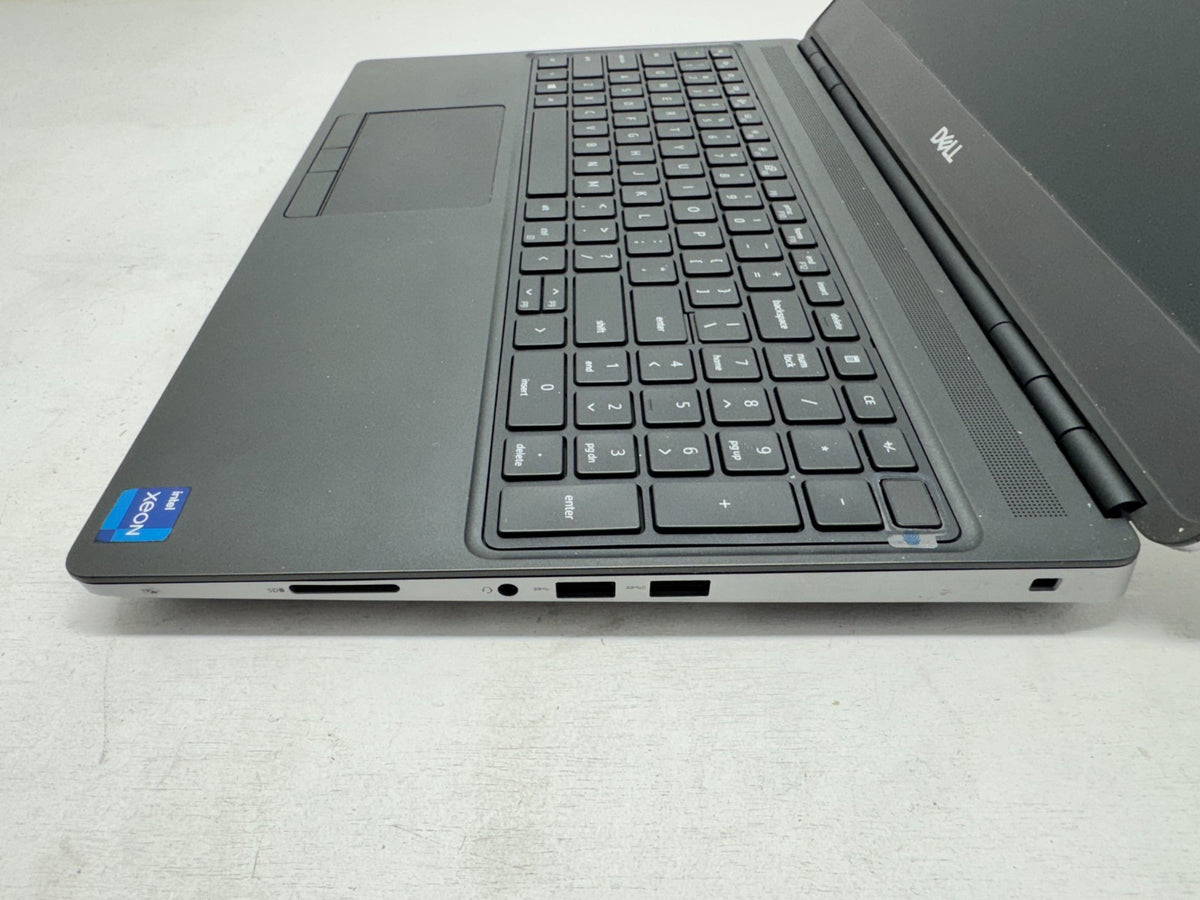 Dell Precision 7560 15.6" Intel Xeon W-11855M@3.2GHz 32GB 1TB T1200*READ