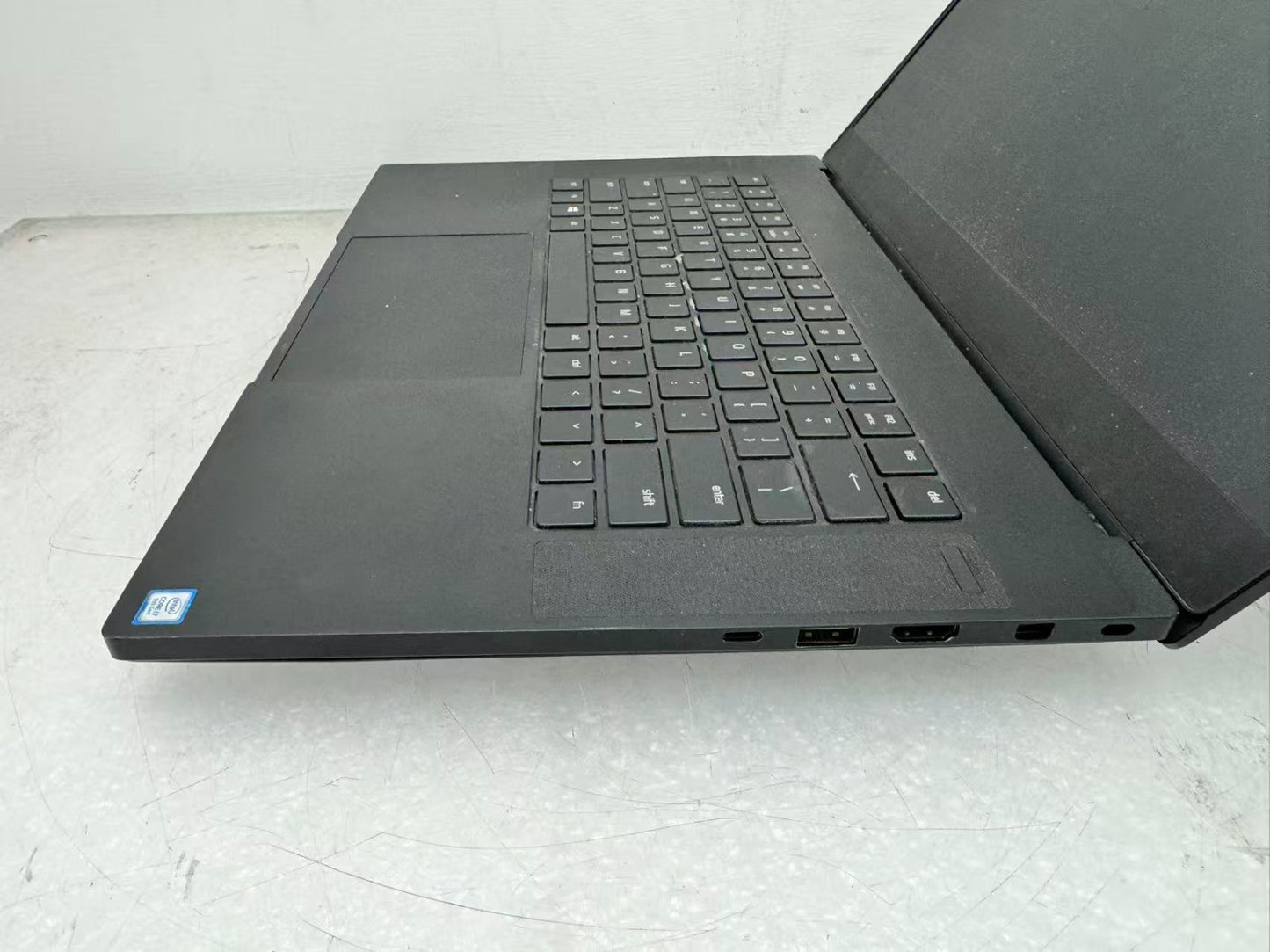 Razer Blade 15 Intel i7-9750H@2.6GHz 16GB 256GB RTX 2070 No Battery *READ*