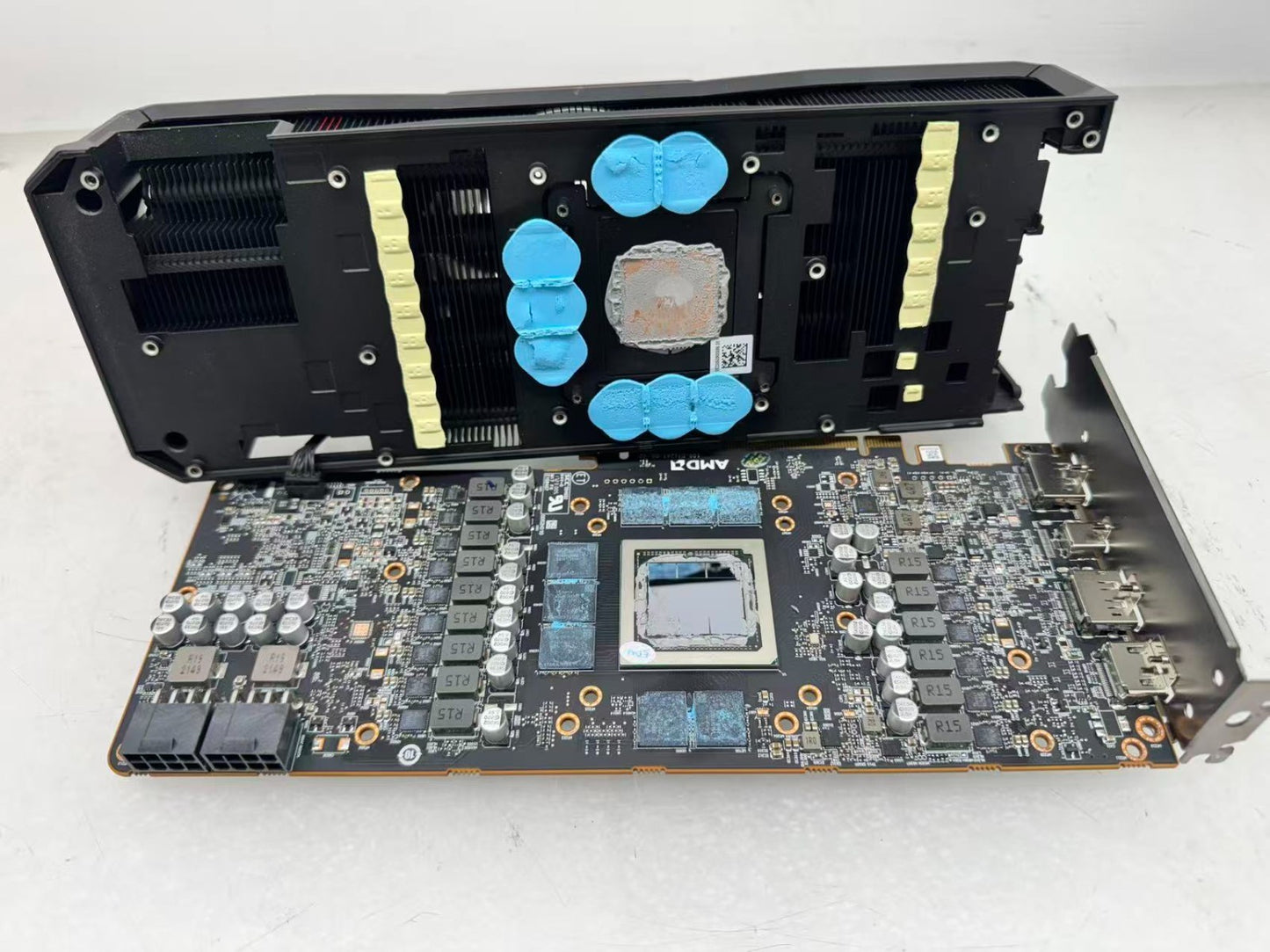 PARTS/NOT WORKING AMD RX 7900 GRE 16GB GDDR6 *Read*
