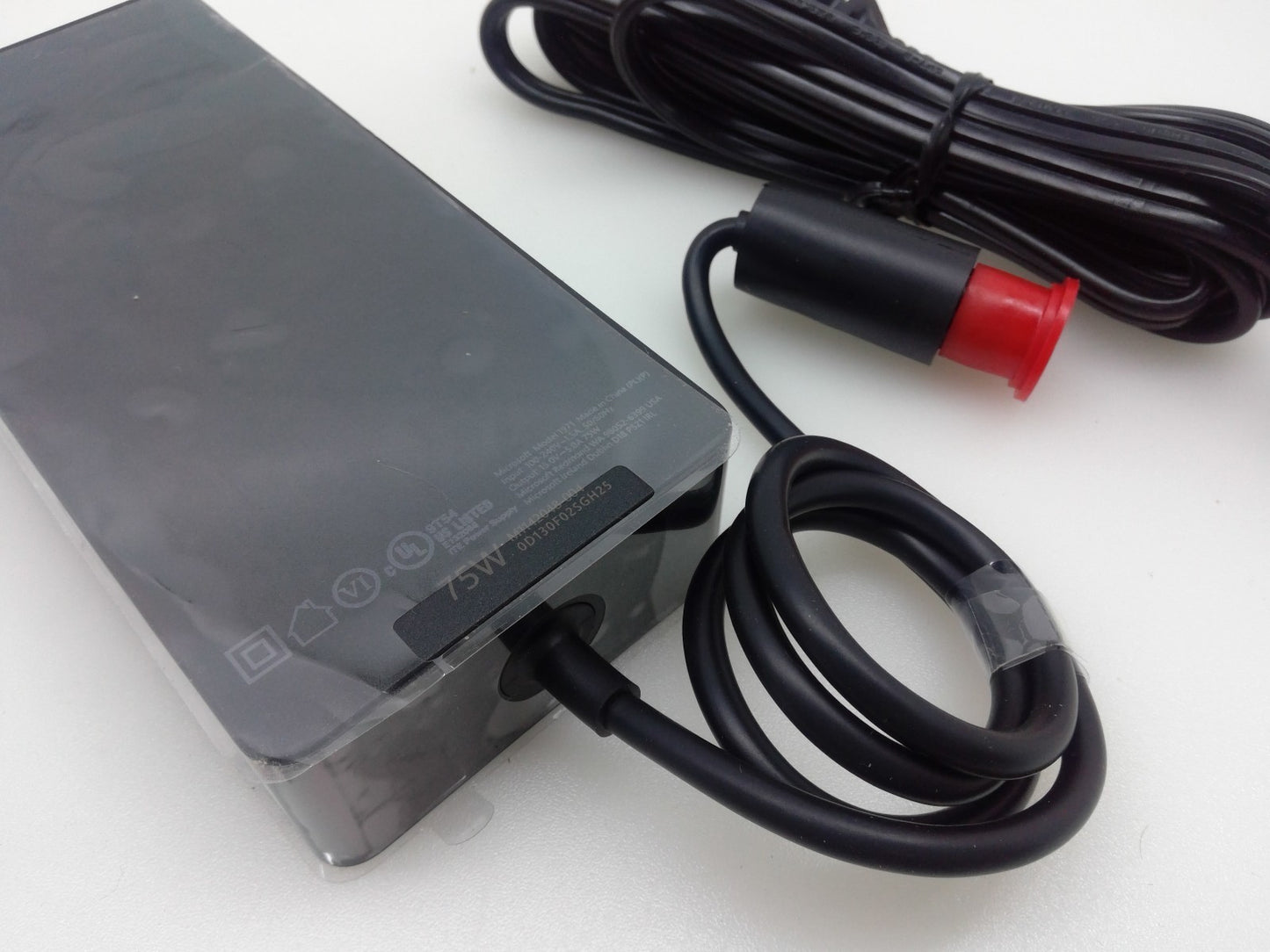 New Genuine 75W Microsoft Surface AC Adapter 15V  5A Model 1971 M1142048-004