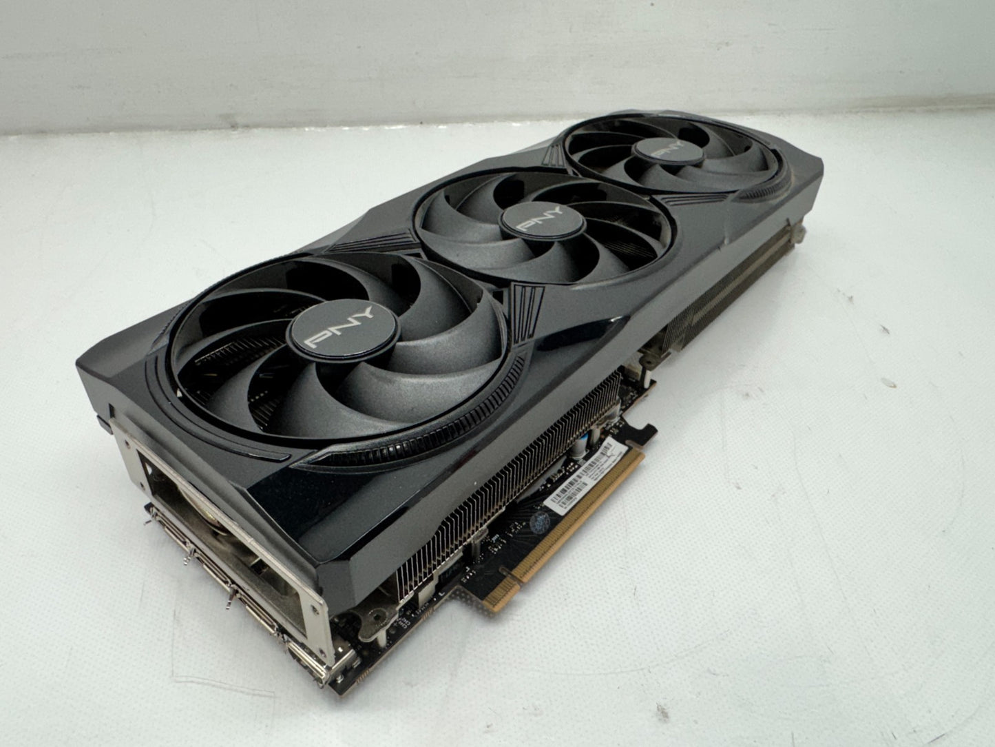 PNY RTX 5080 16GB Graphics Card Missing back panel & IO SHIELD *READ*