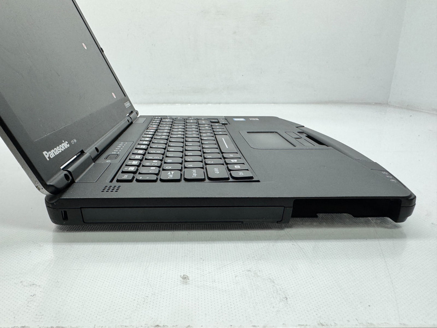 Panasonic Toughbook 1366 x 768 CF-54 i5-6300U@2.4GHz 8G RAM NoAC  *READ*