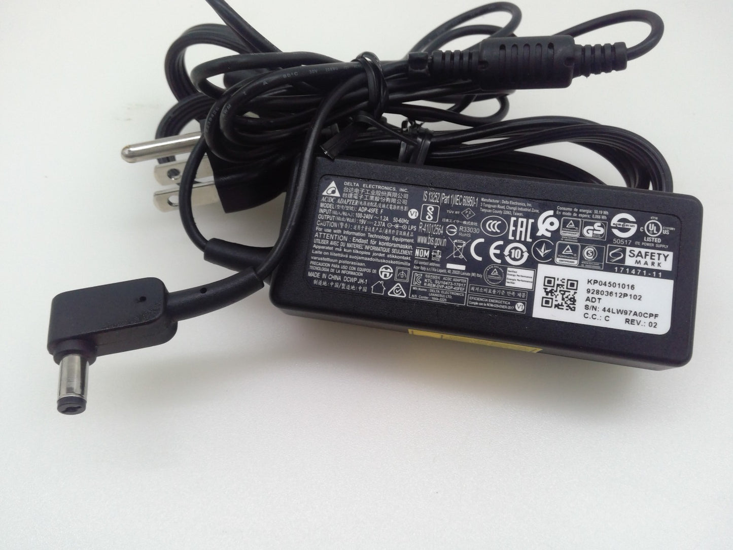 Genuine Delta ADP-45FE F AC Power Adapter 19V 2.37A Laptop Charger 45W 5.5*2.5mm