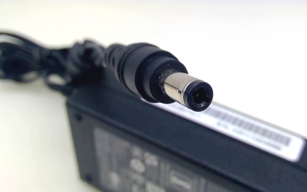 FSP FSP030-DHAN3 30W 12V 2.5A AC/DC Power Adapter w/ AC Power Cord