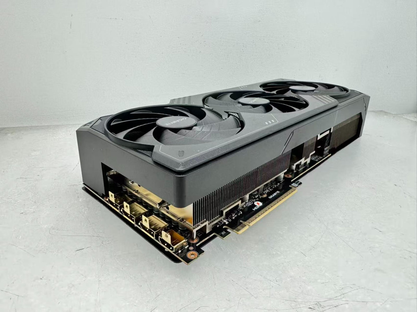 For Parts GIGABYTE GeForce RTX 5090 WINDFORCE OC 32GB GDDR7 GV-N5090WF3OC *READ*