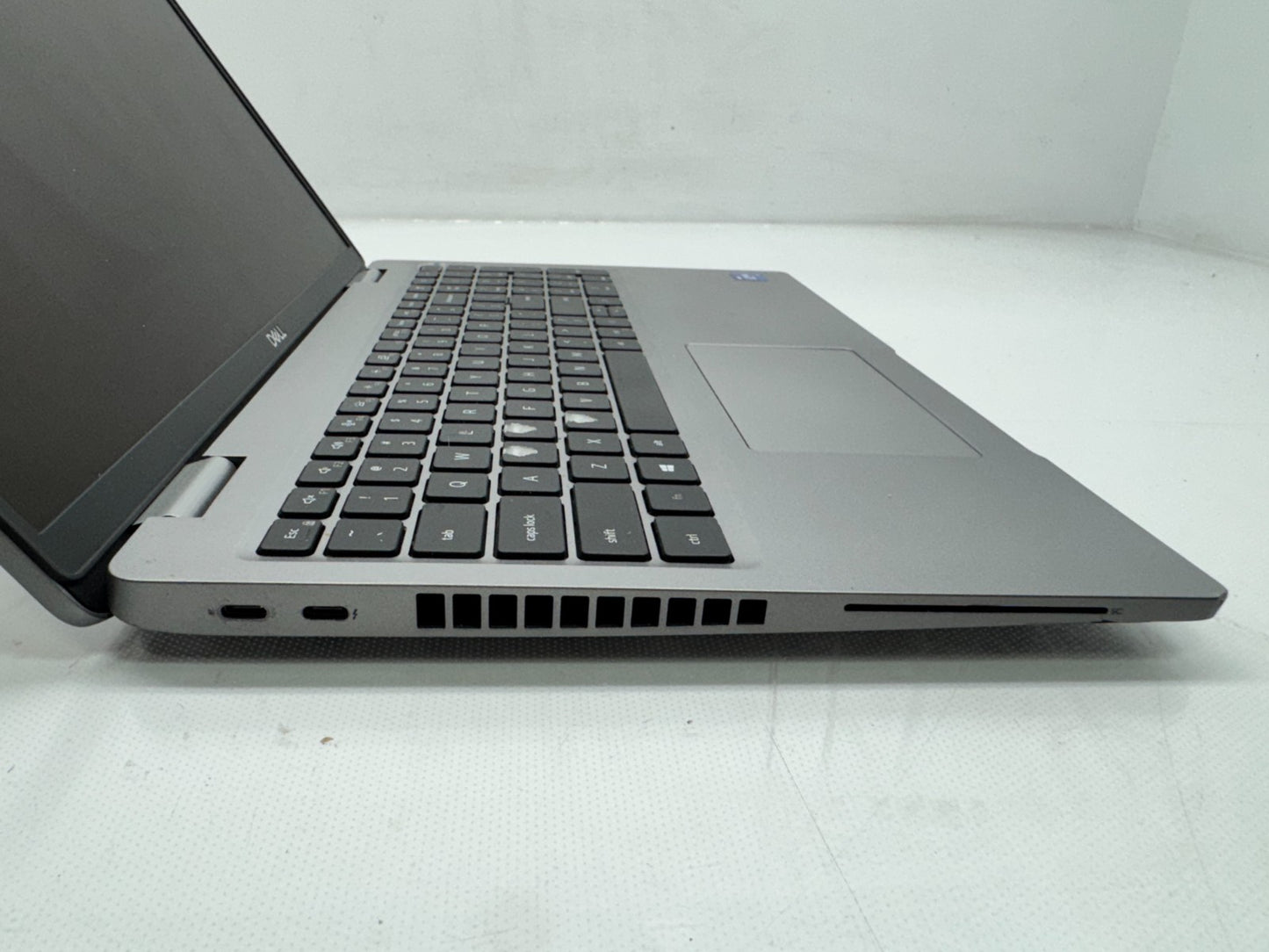 Dell Latitude 5520 Touch  i7-1185G7@3.0GHz 16G RAM 256G SSD W/AC Win 11 *READ*